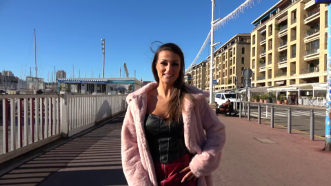 Lylou Glams se fait baise à Marseille lylou glams baise a marseille